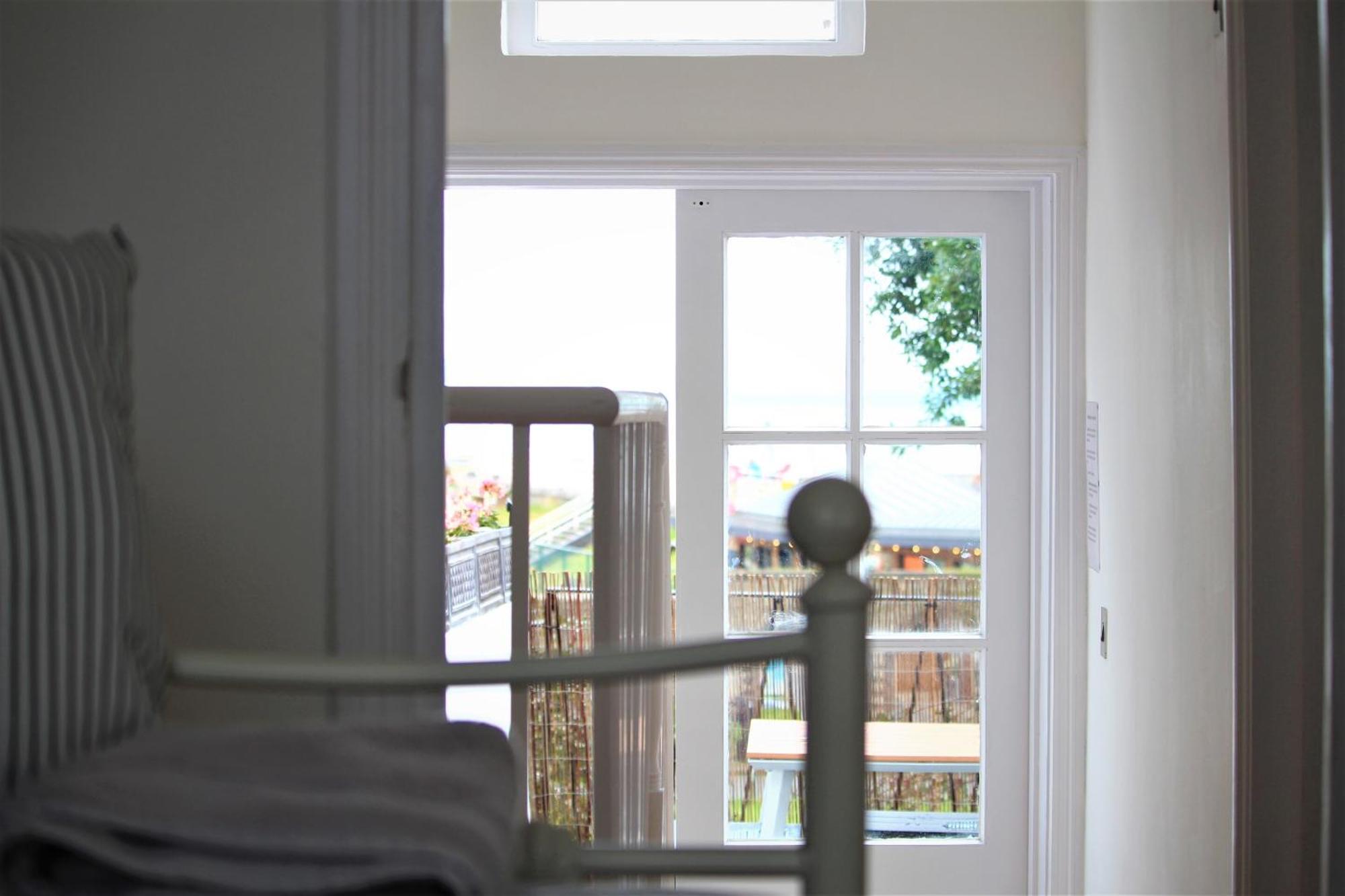 Warwick House - Stunning House With Terrace And Sea Views, Sleeps 11 Villa Worthing Dış mekan fotoğraf